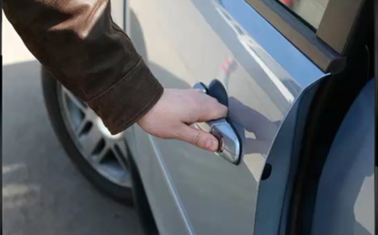 آموزش نحوه صحیح سوار شدن به خودرو ، تنظیم صندلی و پشت سری و آینه ها